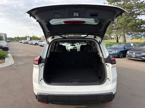 Used 2024 Nissan Rogue S AWD/4WD image 17