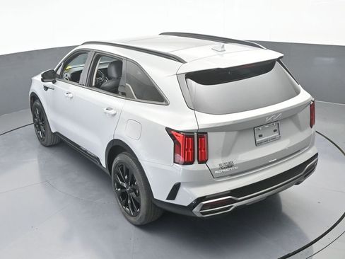 Used 2023 Kia Sorento SX image 54