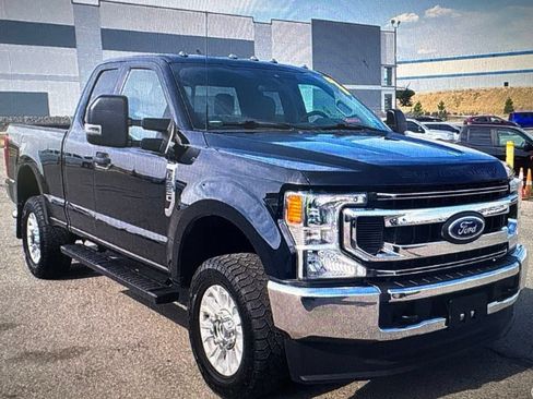 Used 2022 Ford F350 XLT AWD/4WD image 5