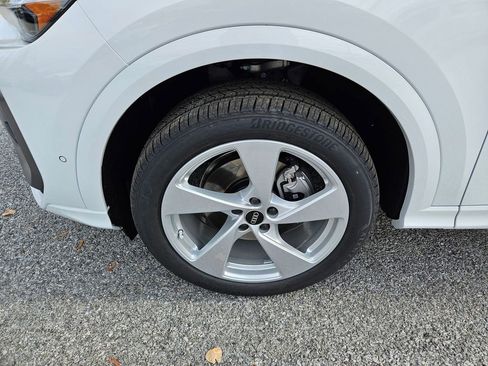 New 2025 Audi Q5 Premium Plus AWD/4WD image 25