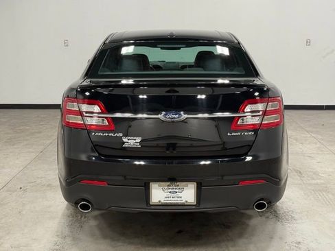 Used 2018 Ford Taurus Limited image 10