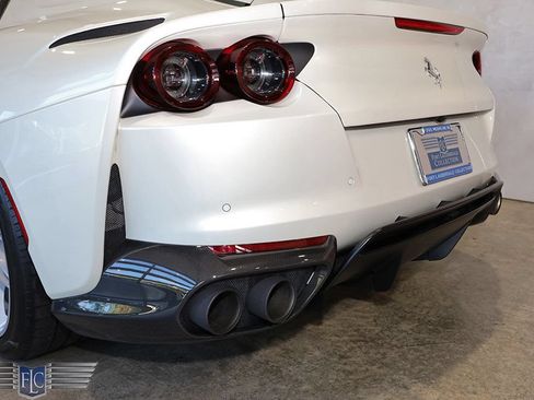 Used 2021 Ferrari 812 GTS RWD image 14