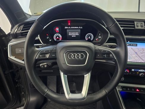 Used 2023 Audi Q3 2.0T Premium Plus w/ Premium Plus Package image 14