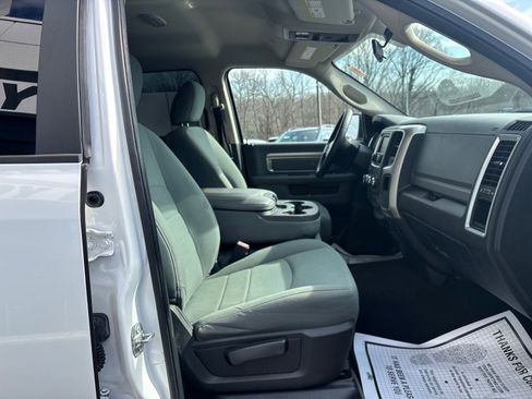 Used 2017 RAM 1500 Classic SLT image 44