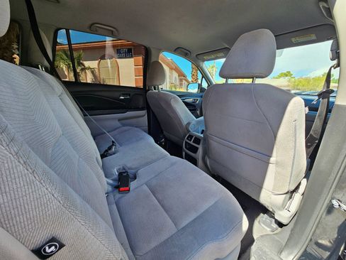 Used 2017 Honda Pilot LX image 16