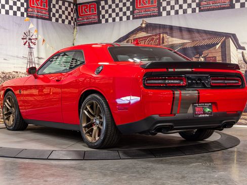 Used 2023 Dodge Challenger SRT Hellcat image 6