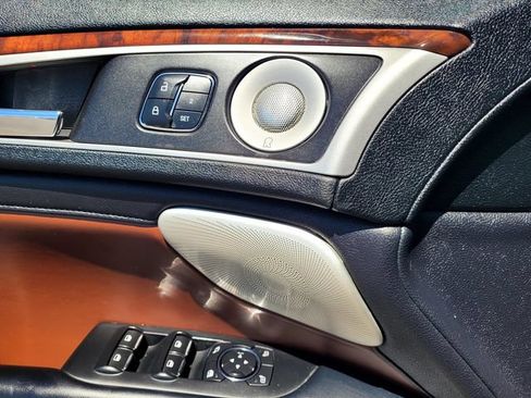 Used 2017 Lincoln MKZ Reserve w/ Luxury Package FWD image 21