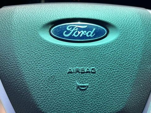Used 2015 Ford Explorer XLT FWD image 28