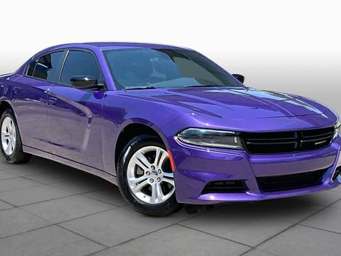 Used 2023 Dodge Charger SXT RWD image 3