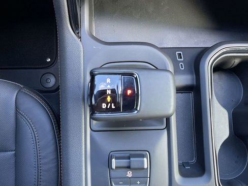 New 2026 GMC Sierra 1500 AT4 w/ AT4 Premium Package AWD/4WD image 16