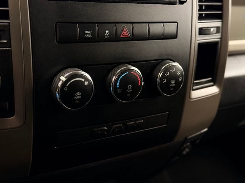 Used 2012 RAM 1500 Express image 38