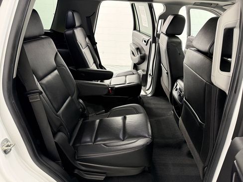 Used 2020 GMC Yukon SLT AWD/4WD image 13