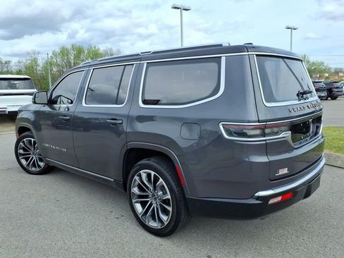 Used 2022 Jeep Grand Wagoneer Series III image 16