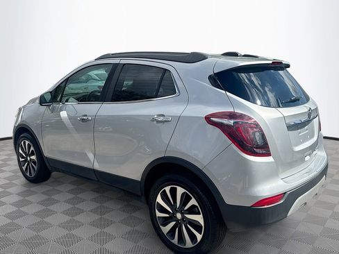 Used 2021 Buick Encore Preferred AWD/4WD image 7