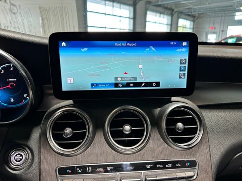 Used 2020 Mercedes-Benz GLC 300 4MATIC image 9