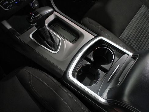 Used 2023 Dodge Charger SXT image 15