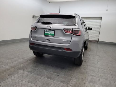 Used 2018 Jeep Compass Latitude image 7