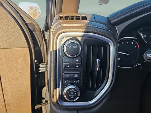 Used 2021 GMC Sierra 1500 SLT w/ SLT Premium Plus Package image 23