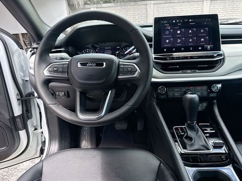 Used 2026 Jeep Compass Limited image 25