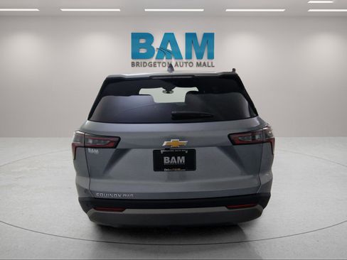 New 2026 Chevrolet Equinox LT w/ Safety and Technology Package image 6
