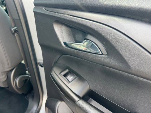 Used 2023 Chevrolet TrailBlazer LS image 19