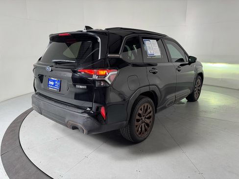Used 2025 Subaru Forester Sport AWD/4WD image 5