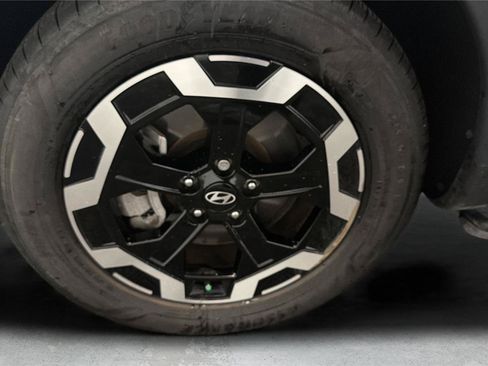 Certified 2025 Hyundai Santa Fe SEL FWD image 24