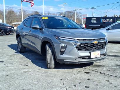 Used 2024 Chevrolet Trax LT w/ Driver Confidence Package