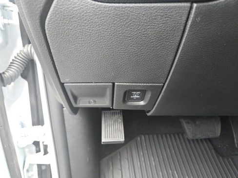 New 2025 RAM 2500 Tradesman image 32