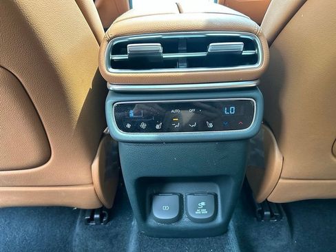 Certified 2026 Genesis GV80 2.5T Prestige AWD/4WD image 24