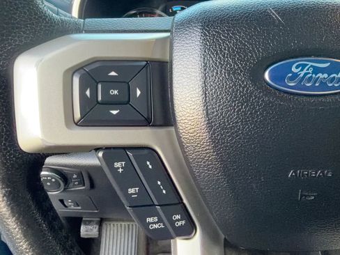 Used 2015 Ford F150 Lariat w/ Equipment Group 502A Luxury image 18