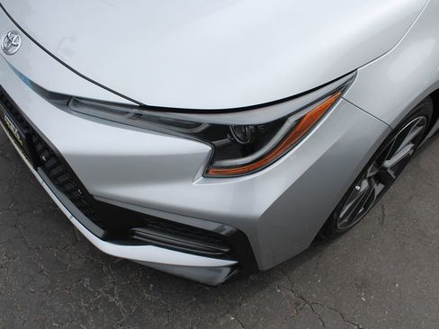 Used 2020 Toyota Corolla SE image 10