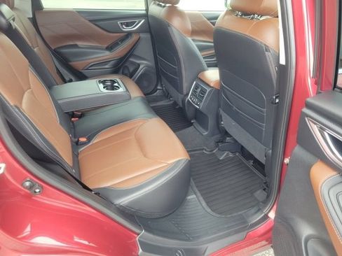 Used 2022 Subaru Forester Touring AWD/4WD image 12