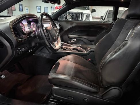 Used 2022 Dodge Challenger R/T Scat Pack RWD image 12