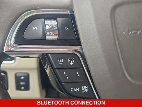 Used 2021 Lincoln Navigator Reserve w/ Luxury Package AWD/4WD image 23