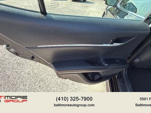 Used 2018 Toyota Camry SE FWD image 27