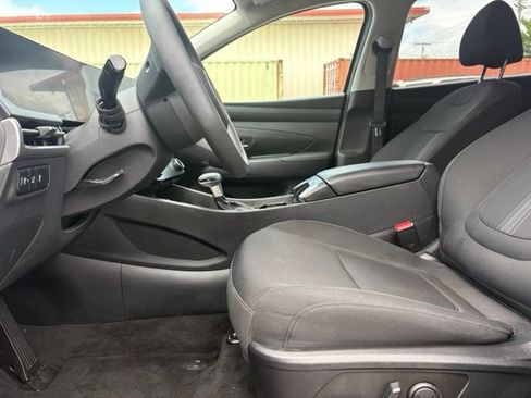 Used 2025 Hyundai Tucson SEL FWD image 12