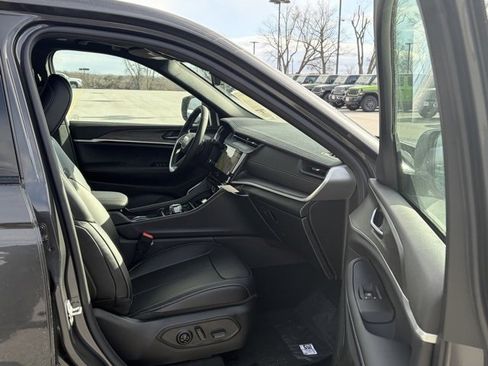 New 2026 Jeep Grand Cherokee Limited image 29