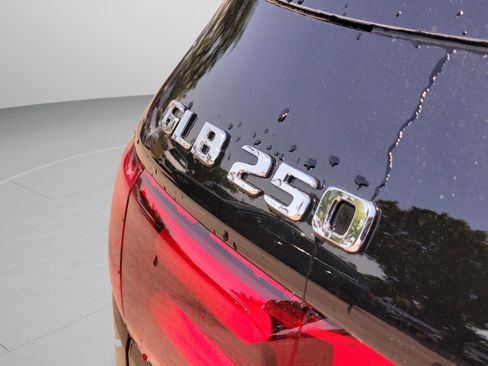 Certified 2026 Mercedes-Benz GLB 250 image 6