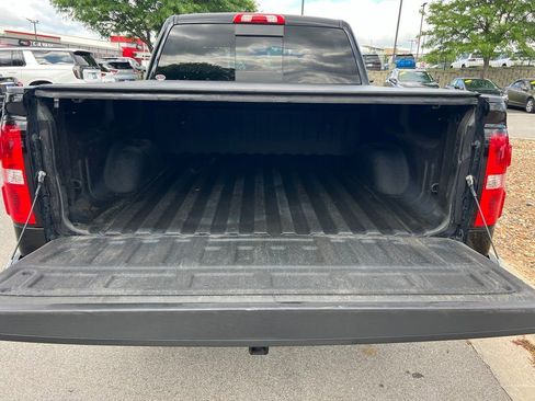 Used 2015 GMC Sierra 1500 SLT w/ SLT Crew Cab Value Package AWD/4WD image 22