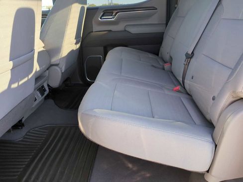 Used 2025 Chevrolet Silverado 1500 LT image 25