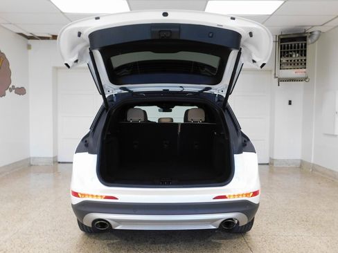 Used 2021 Lincoln Corsair Reserve image 86