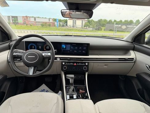 Used 2025 Hyundai Tucson SEL FWD image 24