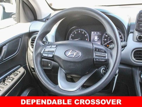 Used 2018 Hyundai Kona SE FWD image 16