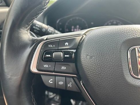 Used 2021 Honda Accord Touring image 16