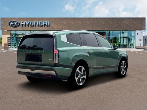 New 2026 Hyundai Ioniq 9 Calligraphy image 7