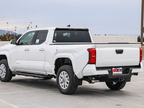 New 2026 Toyota Tacoma SR5 image 7