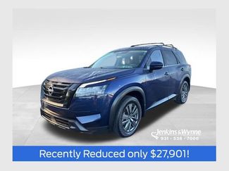 Used 2022 Nissan Pathfinder SV w/ SV Black Package 360° Tour