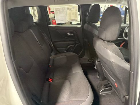 Used 2020 Jeep Renegade Trailhawk AWD/4WD image 10