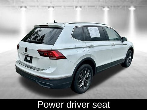 Used 2023 Volkswagen Tiguan SE FWD image 5